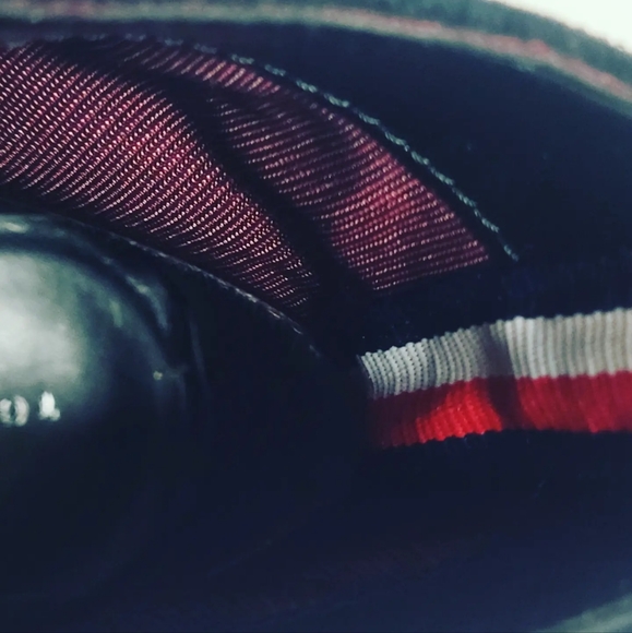 Tommy Hilfiger Shoes - Picture 4 of 4